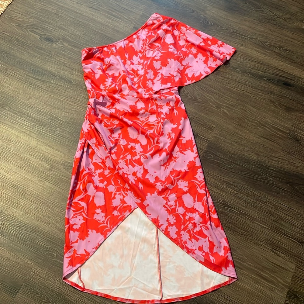 One shoulder dress- side rouching